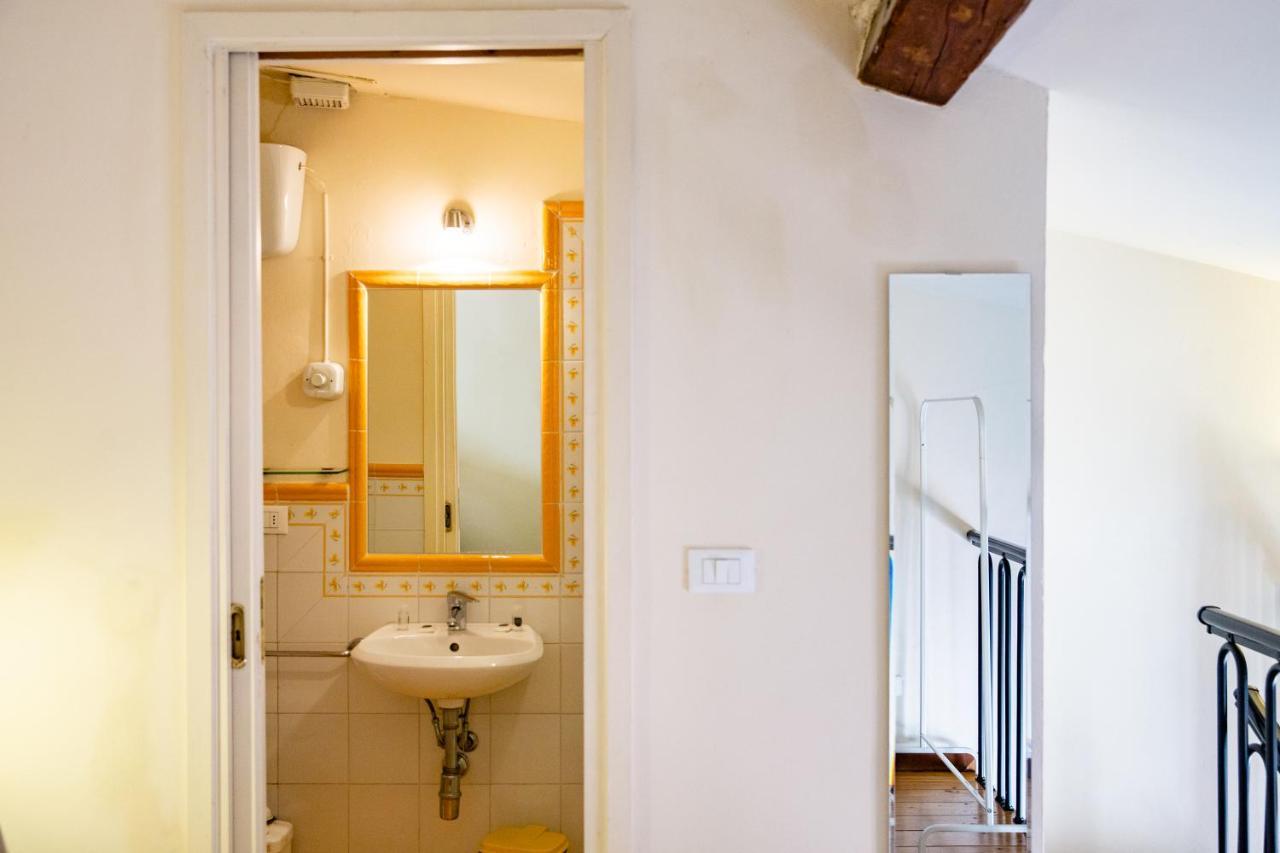 Tranquil Suite Near David Florence Ngoại thất bức ảnh